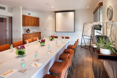 Studio Meeting Room