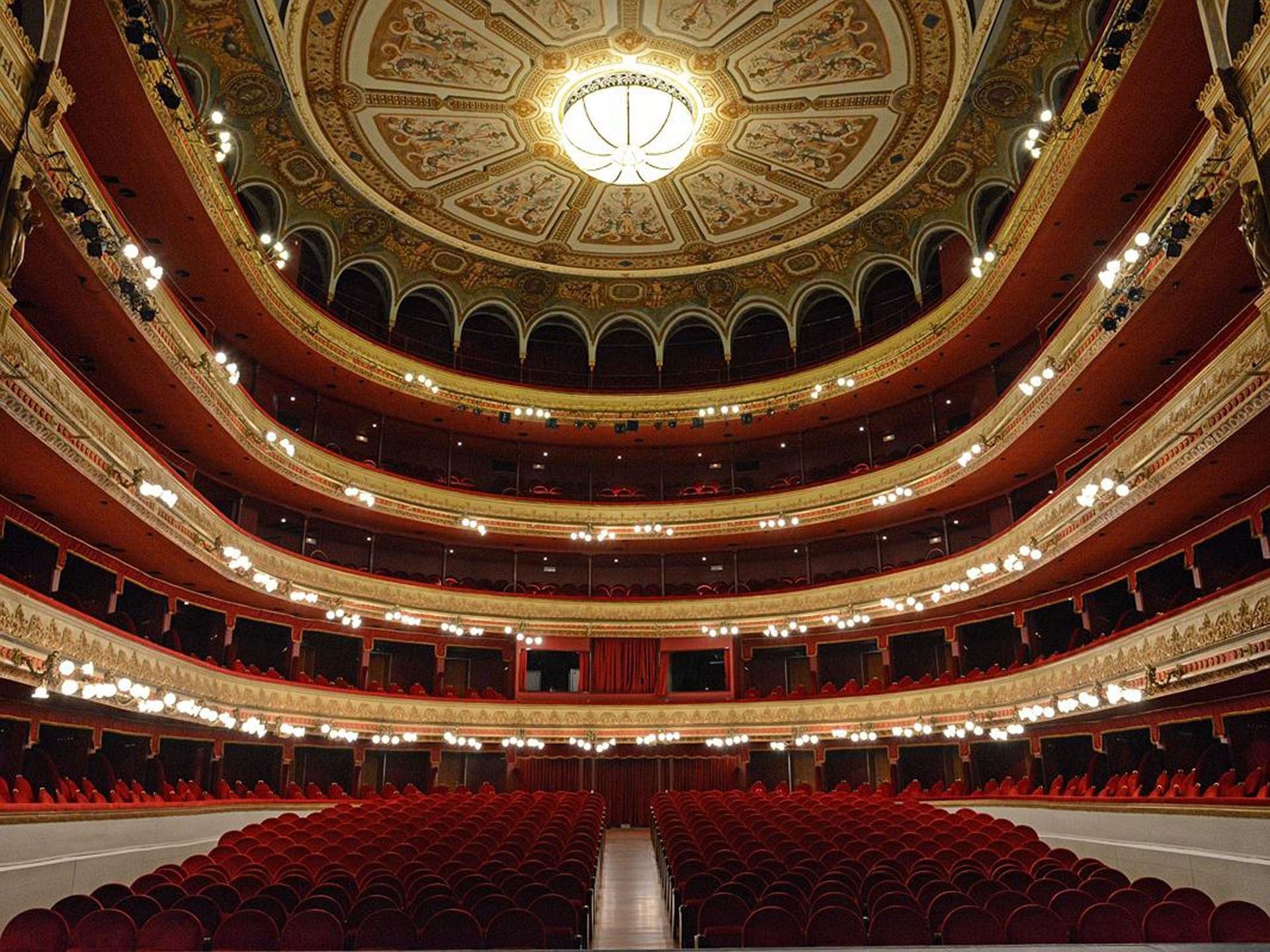 Calderón Theatre