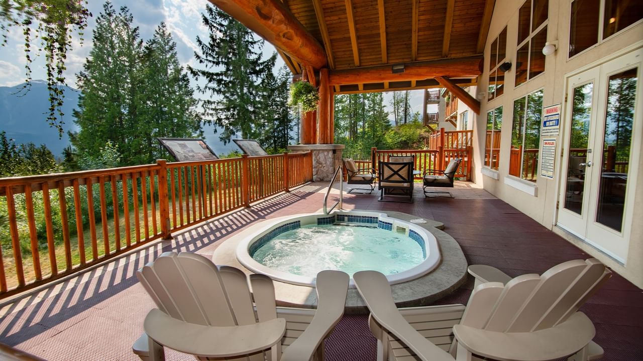 Outdoor hot tub at Coast Hillcrest Hotel