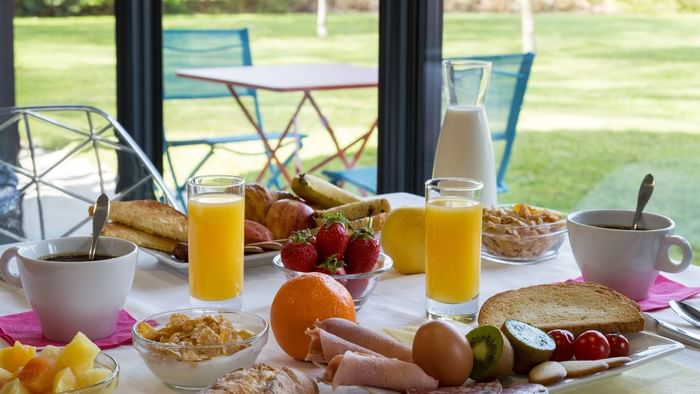 A warm breakfast at Hotel anaiade