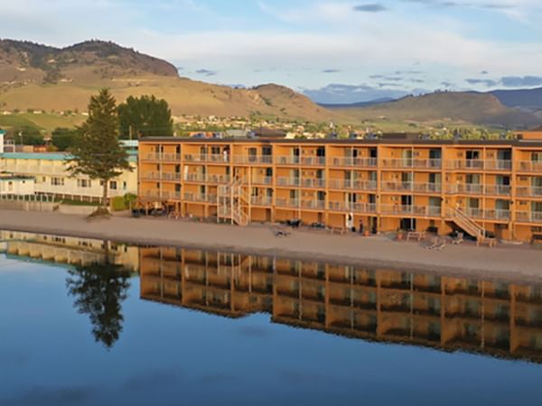 Exterior of Coast Osoyoos Beach Hotel on lake
