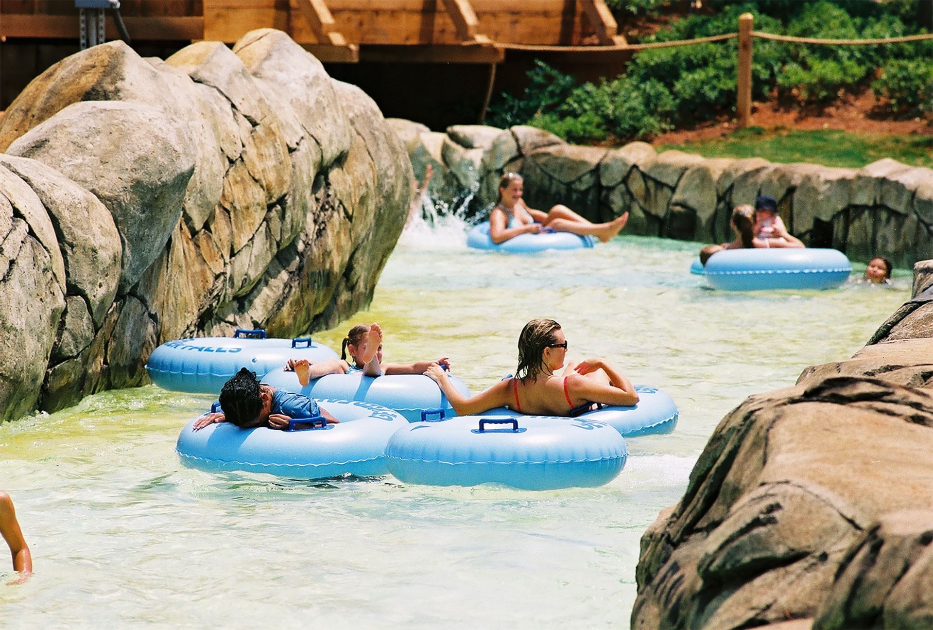 Lazy River Water Park Geyser Falls Attractions