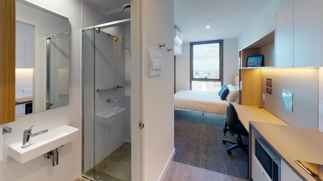 Melbourne-City-Studio-Queen-Bathroom