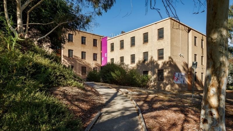 UniLodge @ UC - Buru Exterior 3