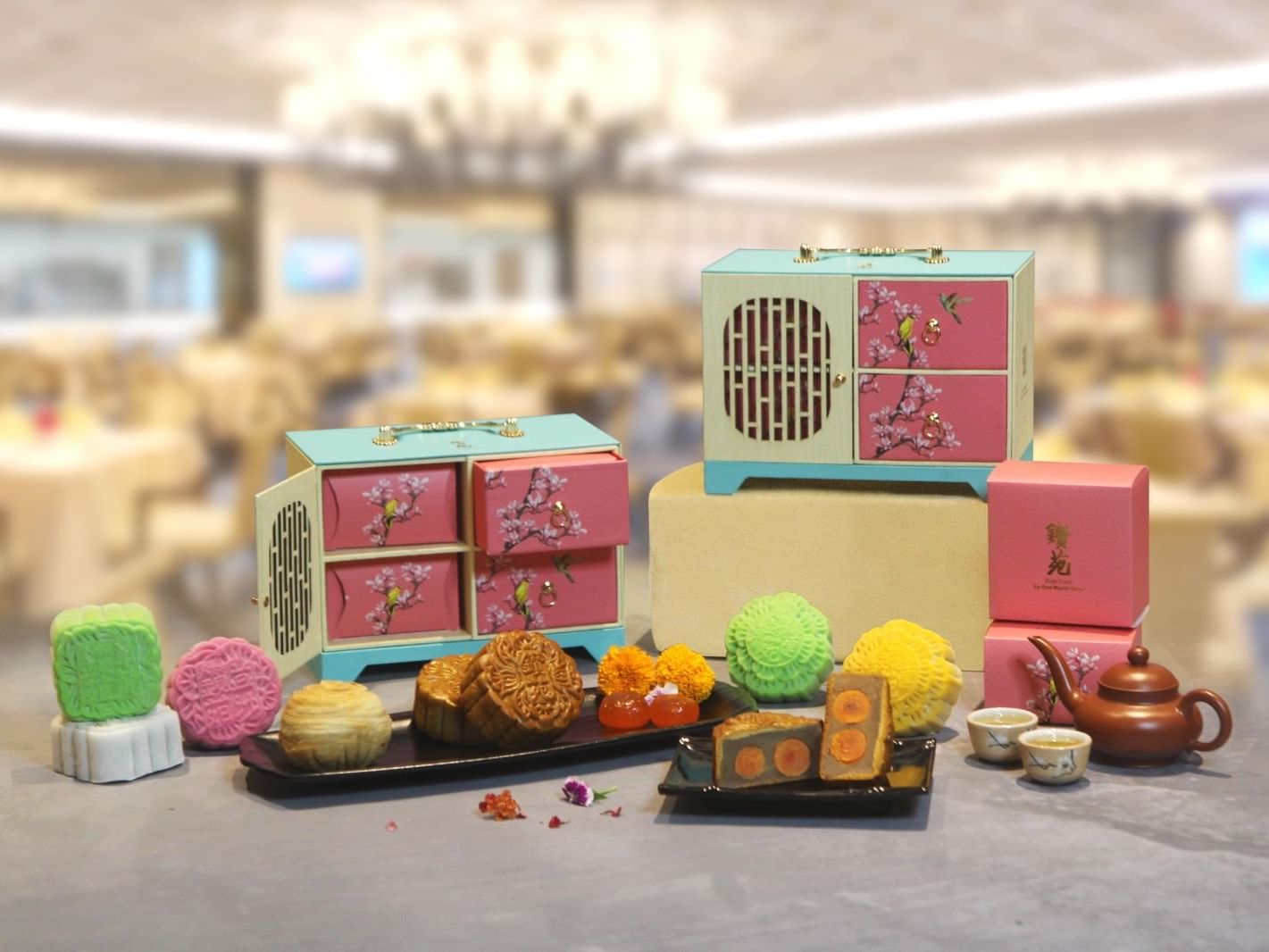 A variety of traditional baked and snow skin mooncakes available for One World Hotel deals in PJ