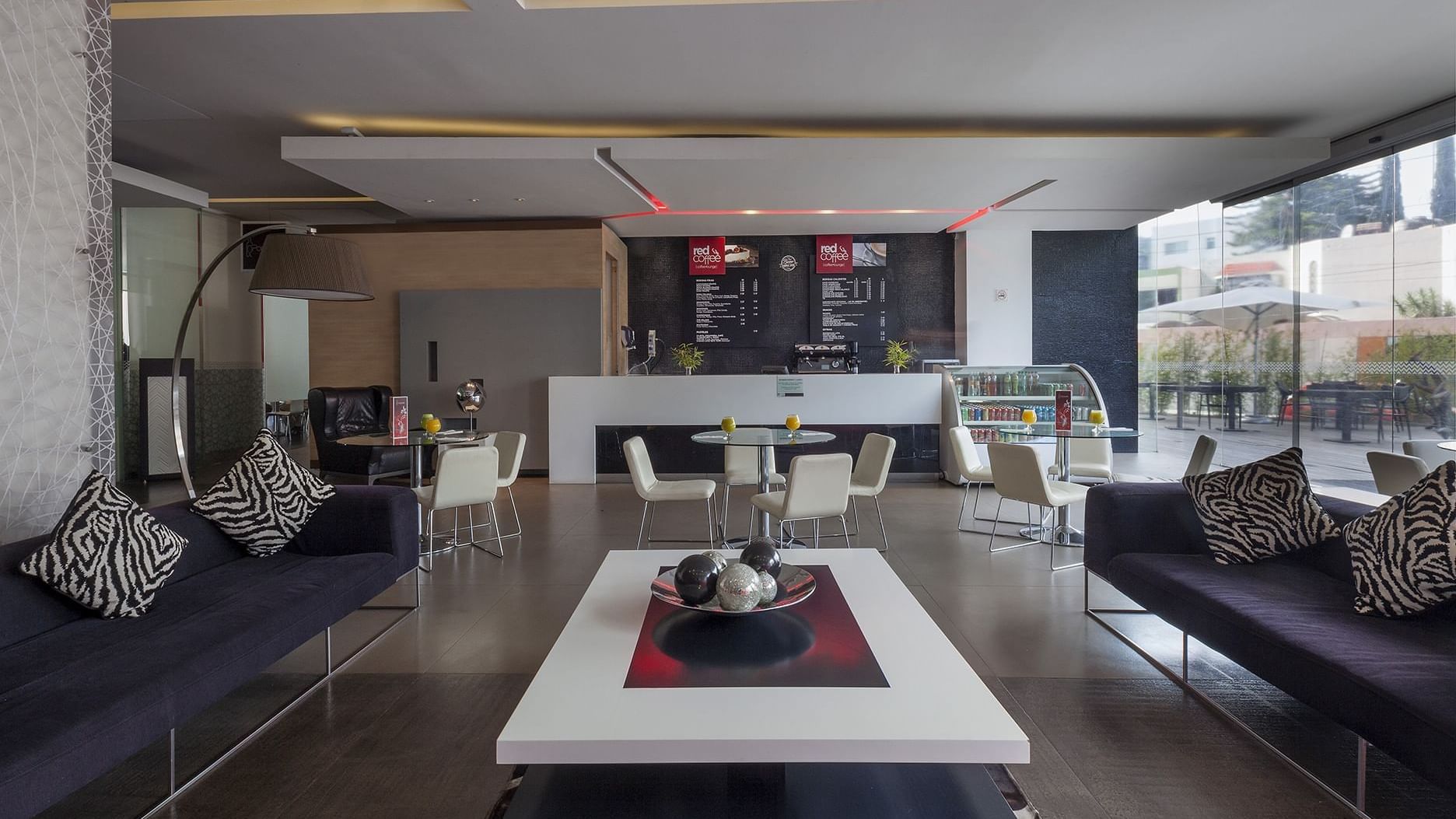 Café lounge area & counter at Gamma Morelia Beló