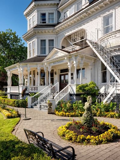 Exterior view of the Hotel entrance & garden at Pendray Inn & Tea House