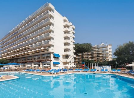 Pool at Ponient Marinada