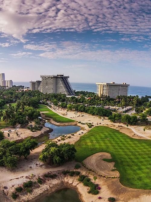 Aerial view of Pierre Mundo Imperial and the golf course