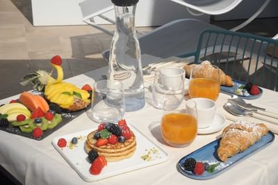 Morning snacks served on a table at Sublimis Boutique Hotel Camogli
