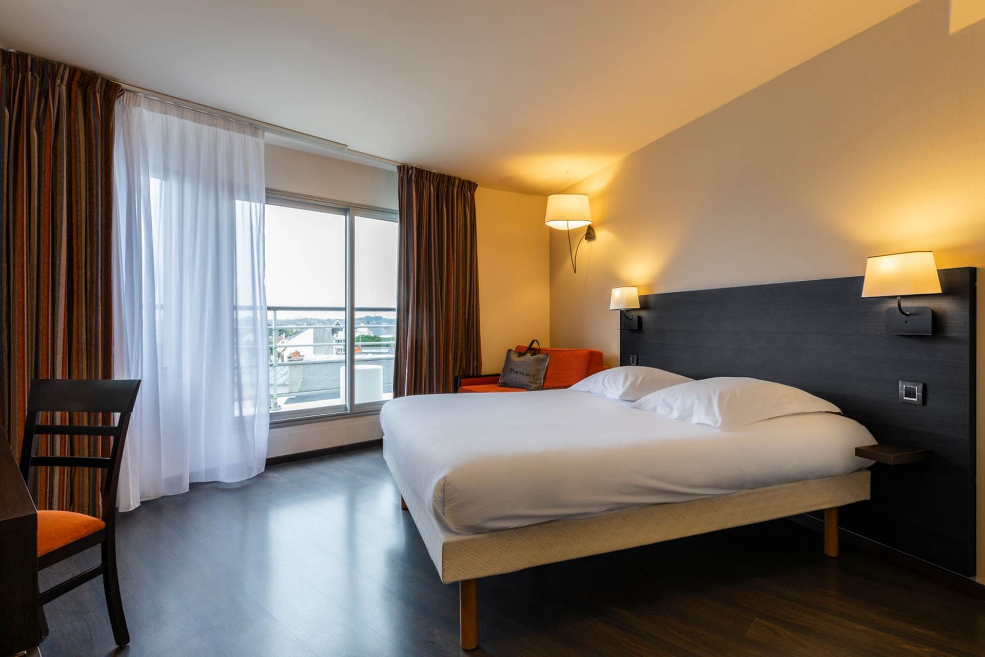 Chambre triple confort à l'Escale Oceania Pornichet La Baule