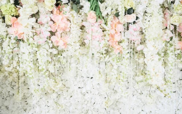 floral wedding backdrop for photographs