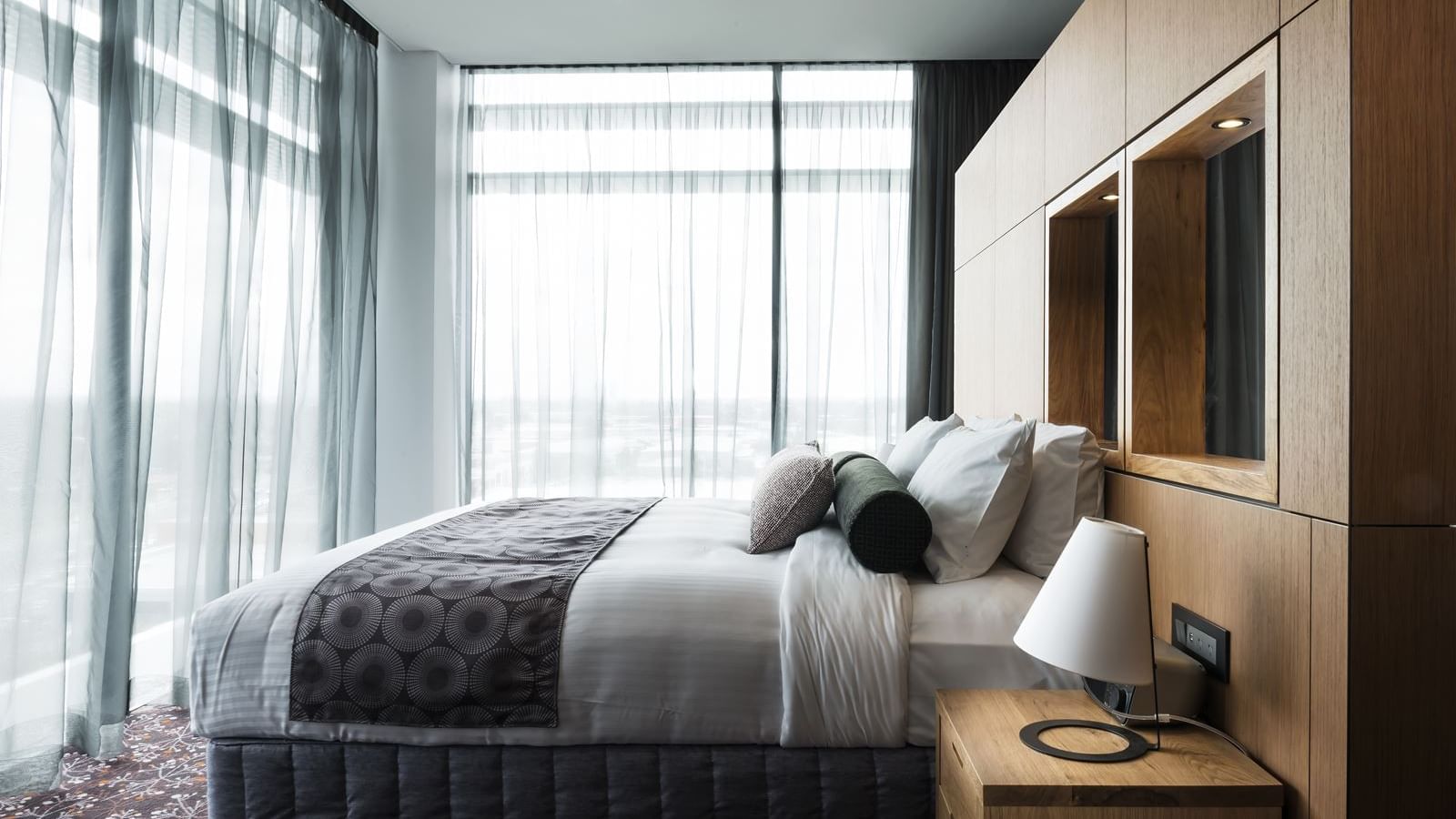 Deluxe Apartment at Mercure Sydney Liverpool 