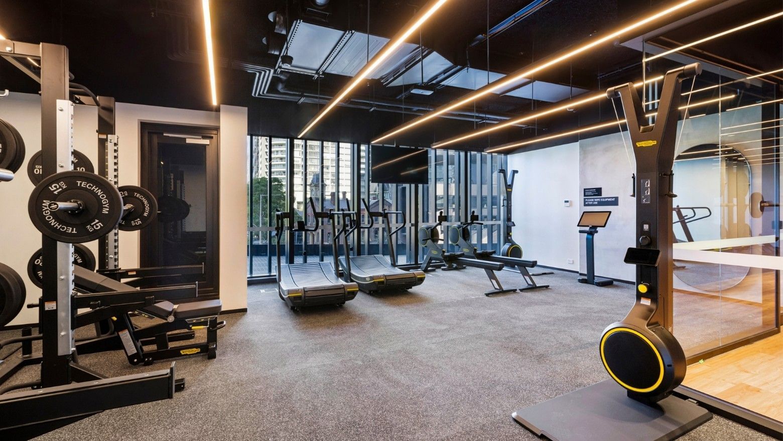 West Tower, Melbourne Quarter, student accommodation in Docklands — photo 4