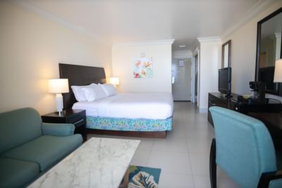 Interior of a bedroom at Holiday Inn Montego Bay