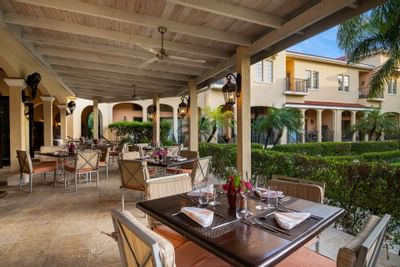 Dining area in Barbetta House at The Somerset On Grace Bay