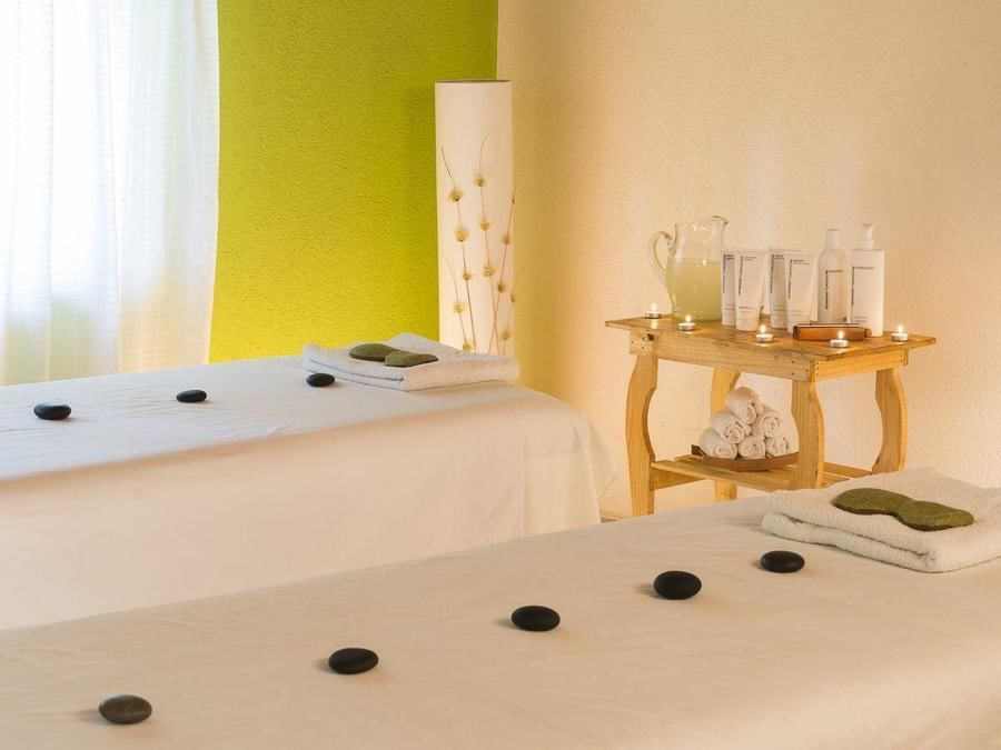 Spa beds in Cozalli Spa at FA Hacienda San Antonio