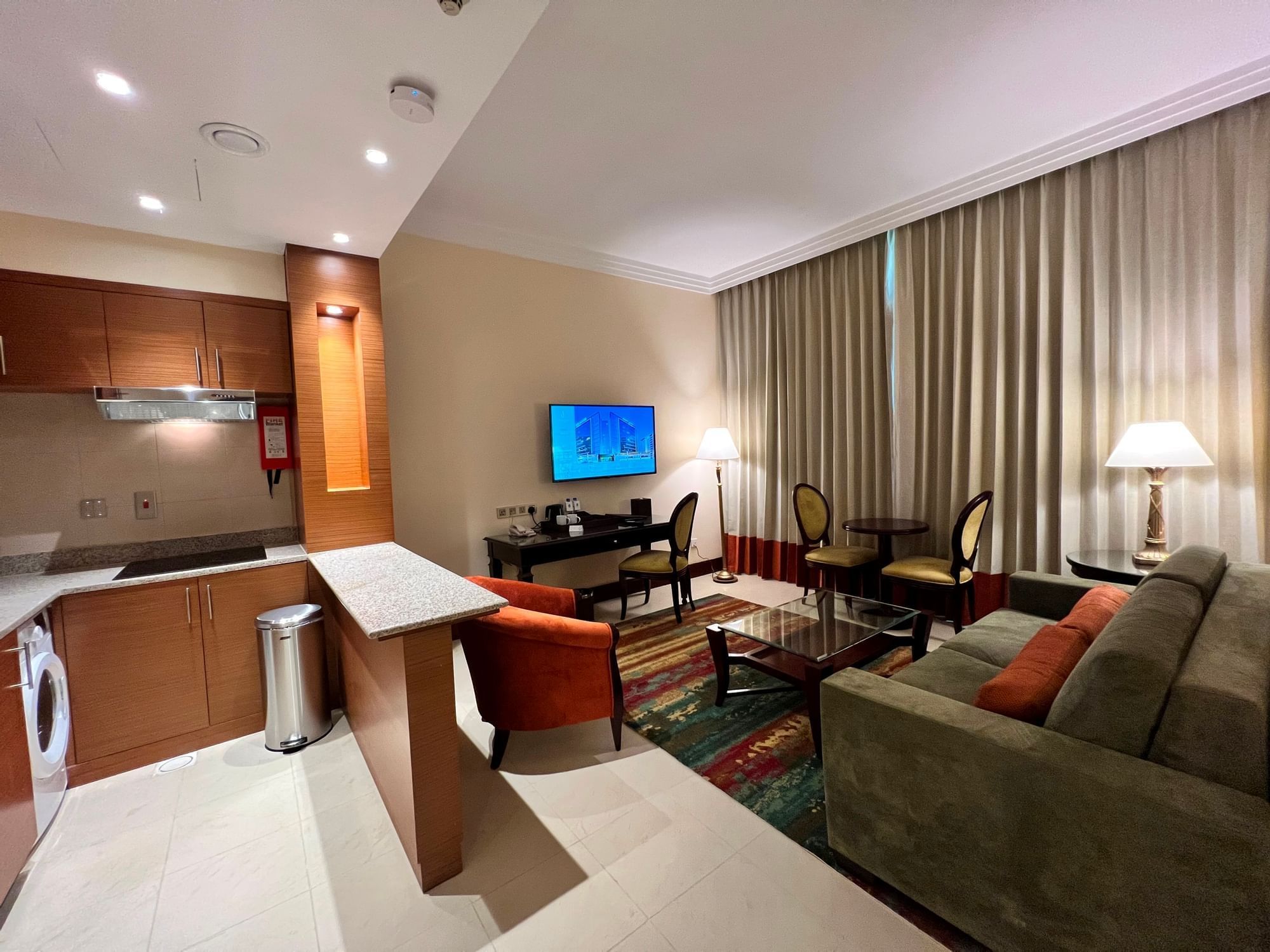 Living area in Executive 1 room Apartments, City Seasons Hotels