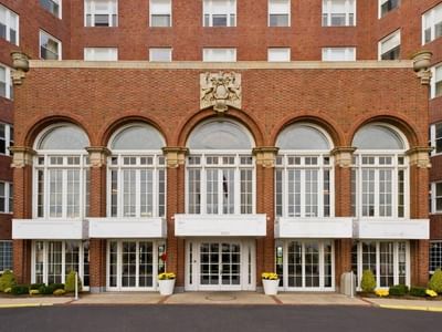 entrance to the berkeley hotel