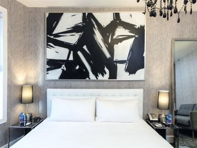 Deluxe King Room at Square Hotel Times Square