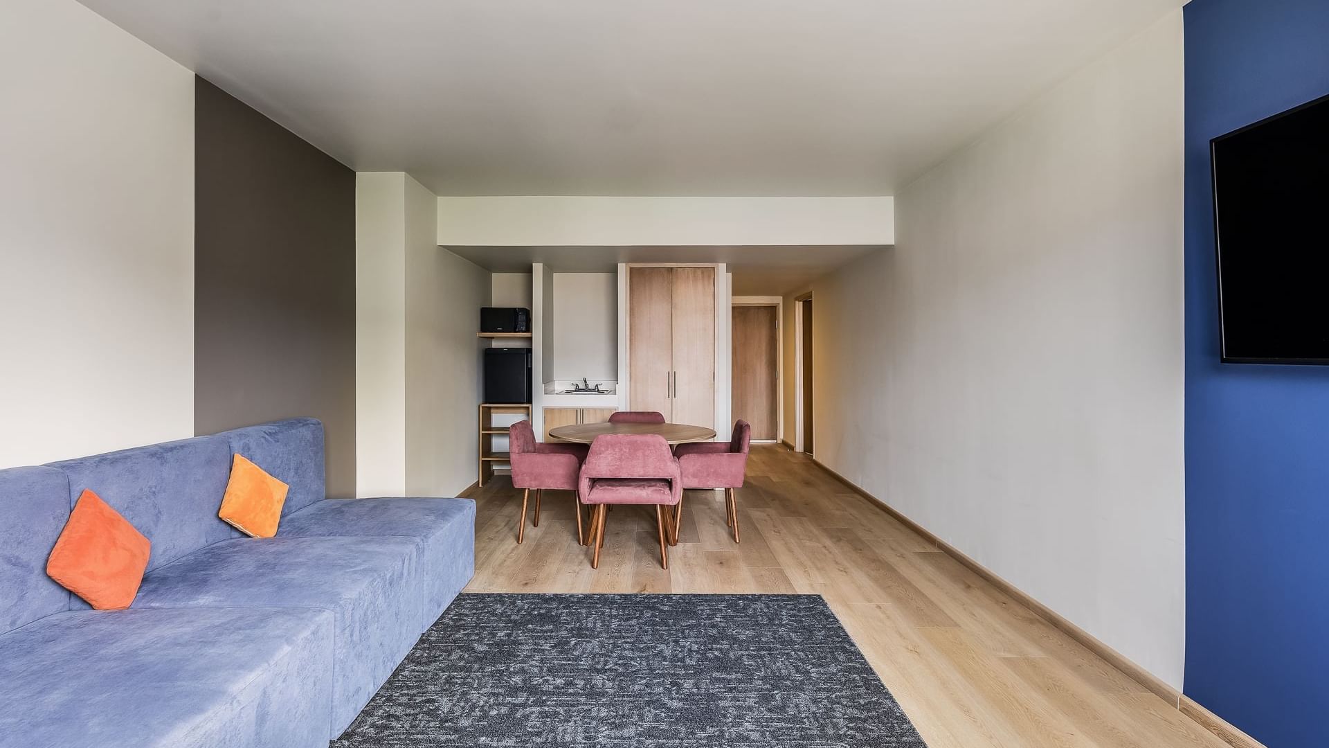 SALA DE JUNIO SUITE MK_2025