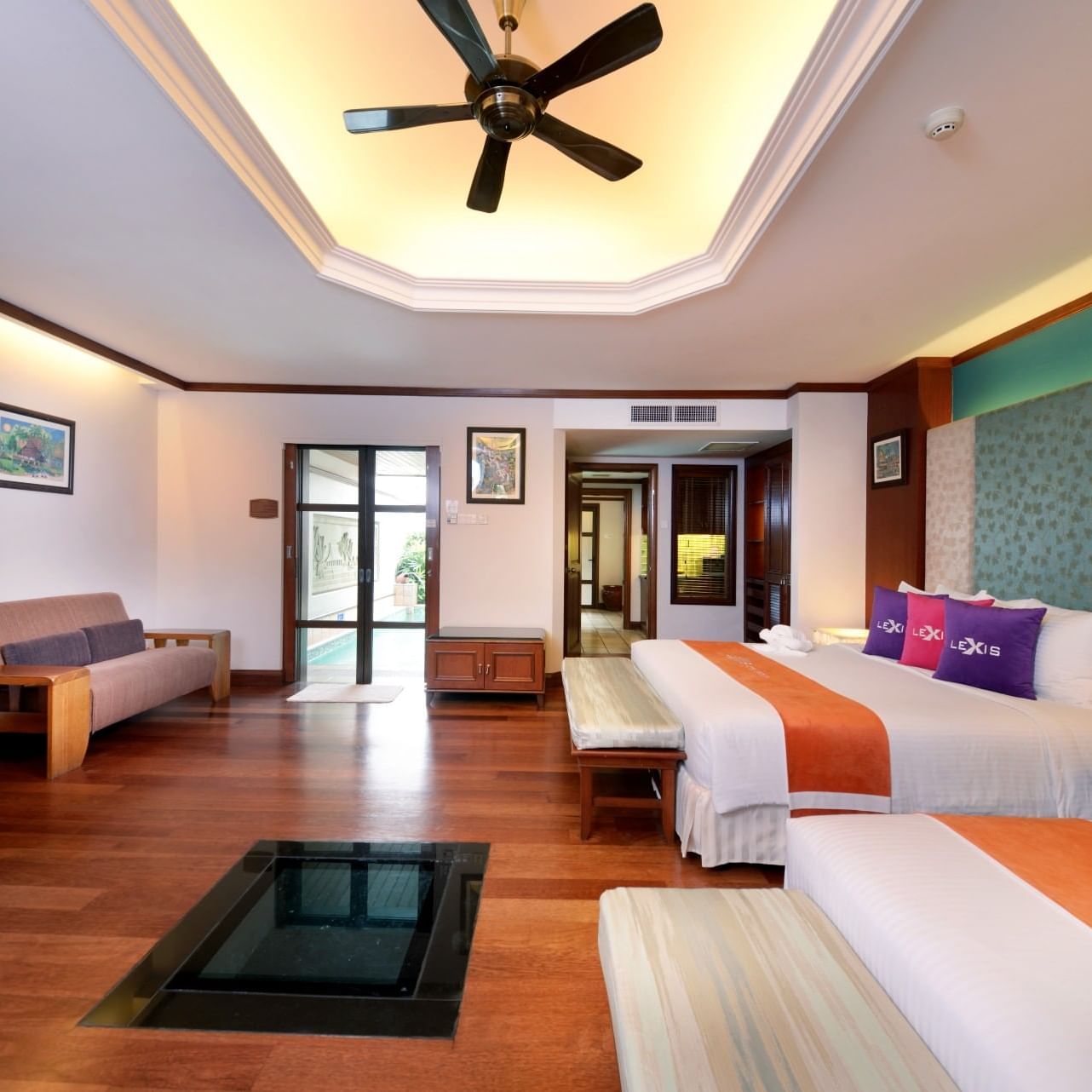 Luxus pur: Traumhafte Hotelzimmer mit privatem Indoor-Pool