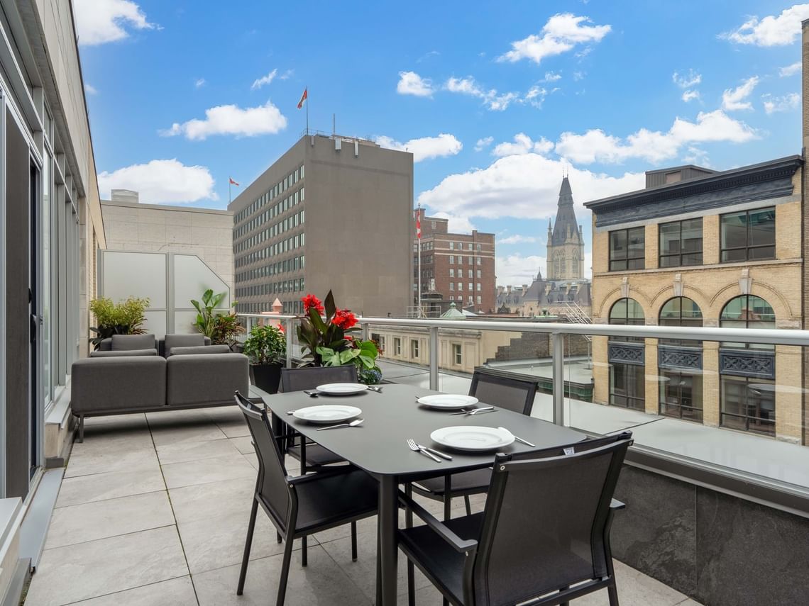 One-Bedroom Penthouse | reStays Downtown Ottawa Hotel