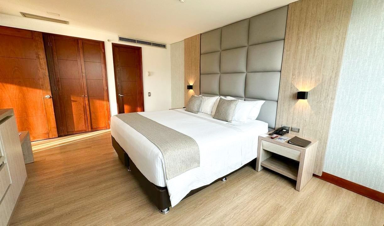 Hotel San Fernando Plaza — Grand Suite | Hotel Only, Oct 8–13 – Image 3