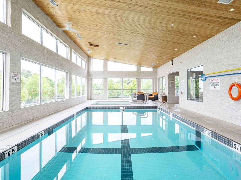 Indoor Pool Sandman Signature Kamloops Hotel