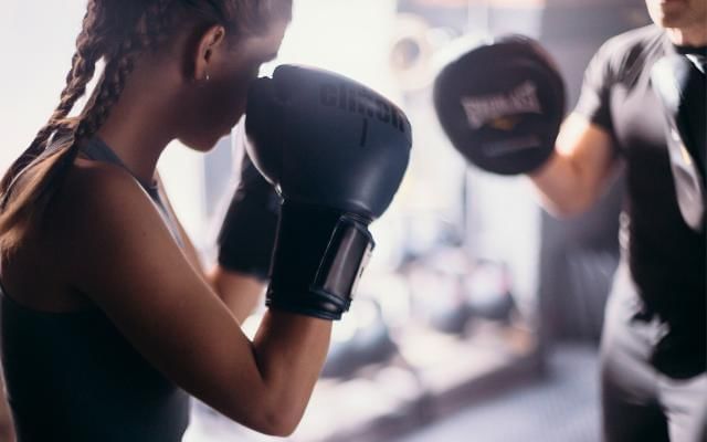 women boxing in boxercise class