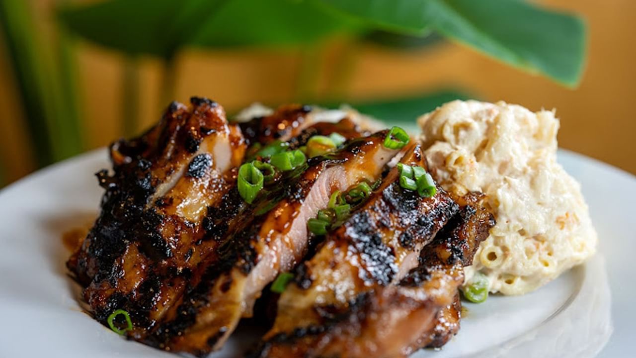 Huli huli chicken with rice