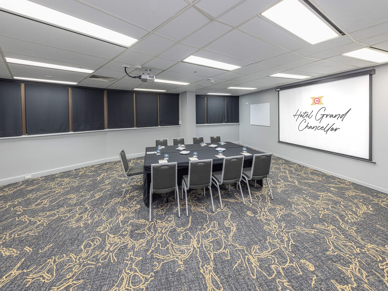 Victoria Bridge Room