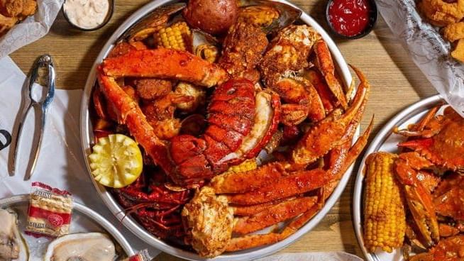 Crab platter of Crafty Crab near Legacy Vacation Resorts