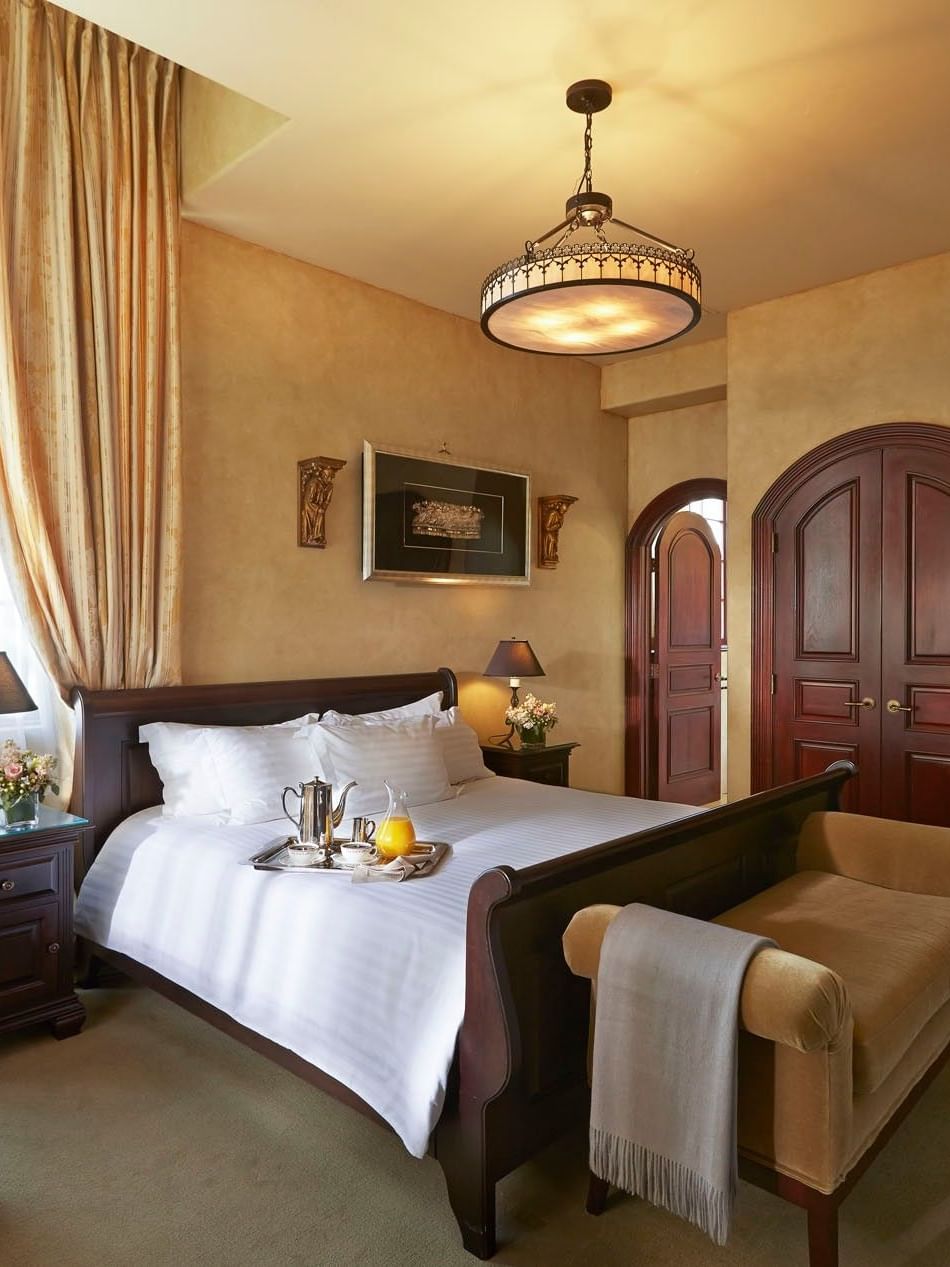 Keeper of the Inn Suite