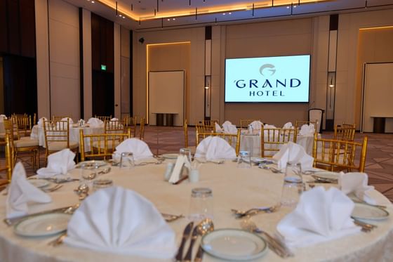 قاعة الحفلات في فندق فيرست جراند الدمام