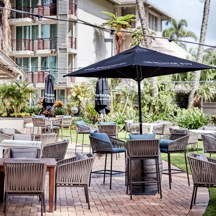 Novotel Cairns Oasis Resort Moku Bar & Grill outdoor dining