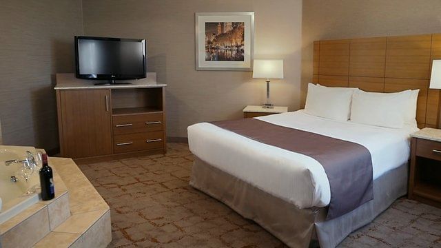 Hotels Near Vaughan Mills Mall