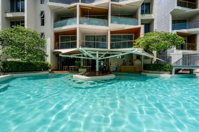 Sapphire Pool Bar
