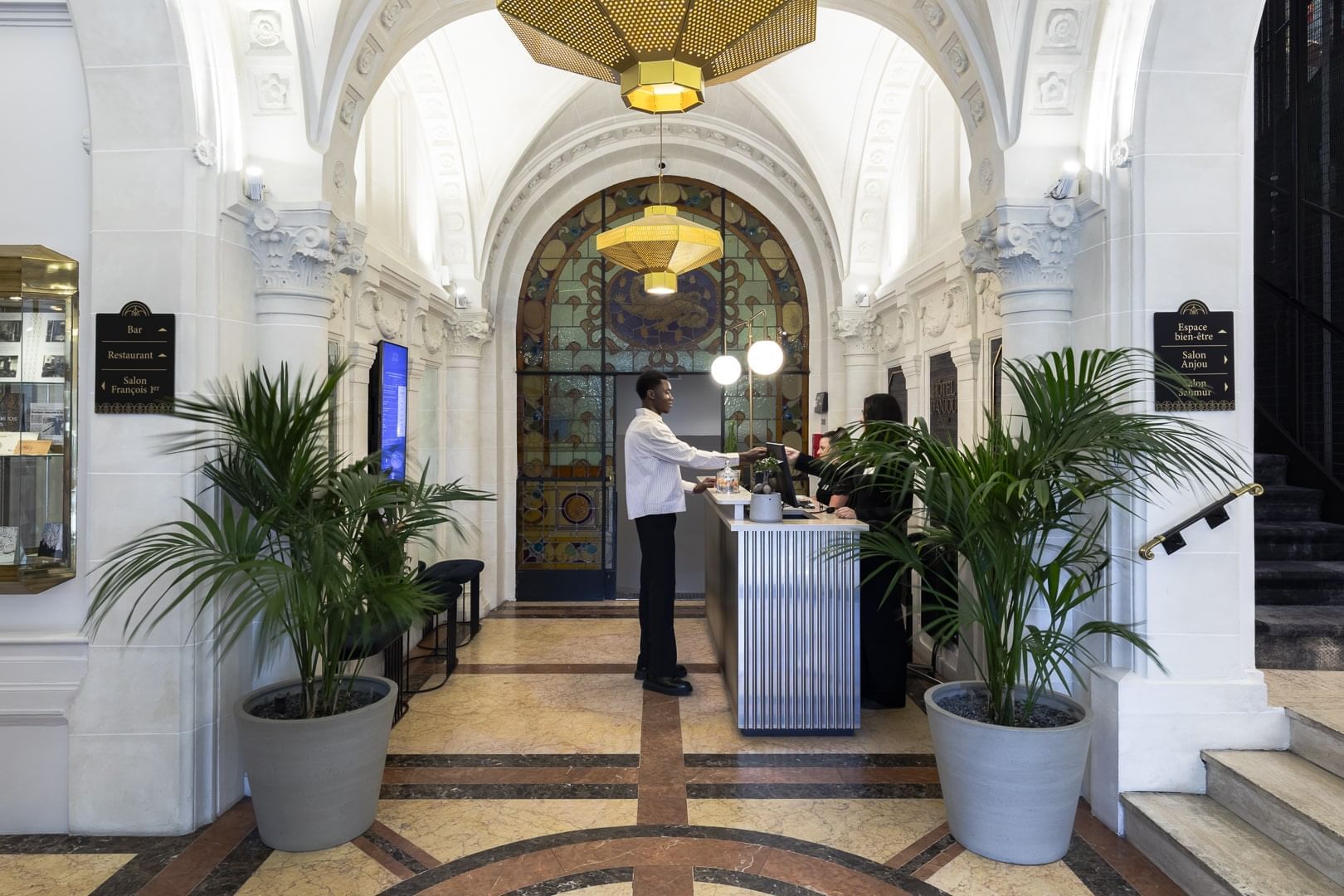 Oceania Hotel d Anjou 4* - reception