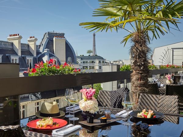 Terrasse du Restaurant Le W à Paris