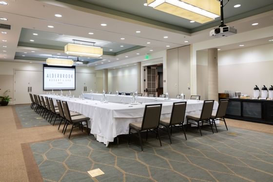 U-shape set-up in a meeting room at Alderbrook Resort & Spa