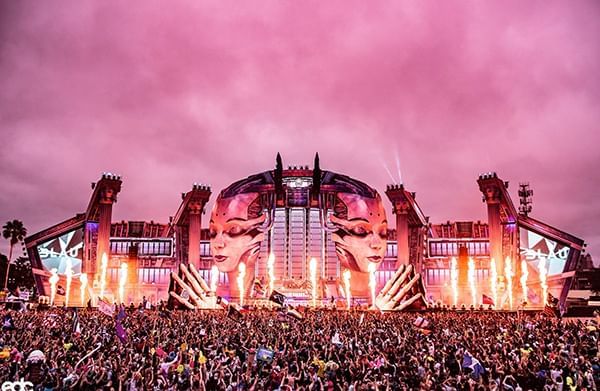 Bustling crowd in Electric Daisy Carnival Orlando near Lake Buena Vista Resort Village & Spa