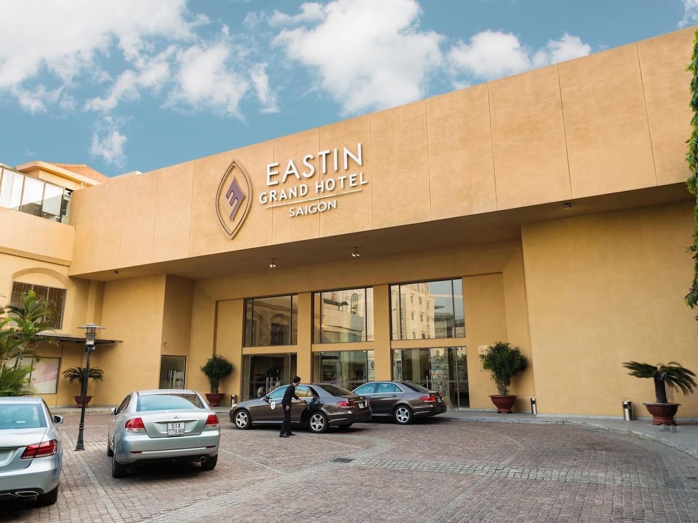 Exterior view of the hotel entrance & carpark at Eastin Grand Hotel Saigon