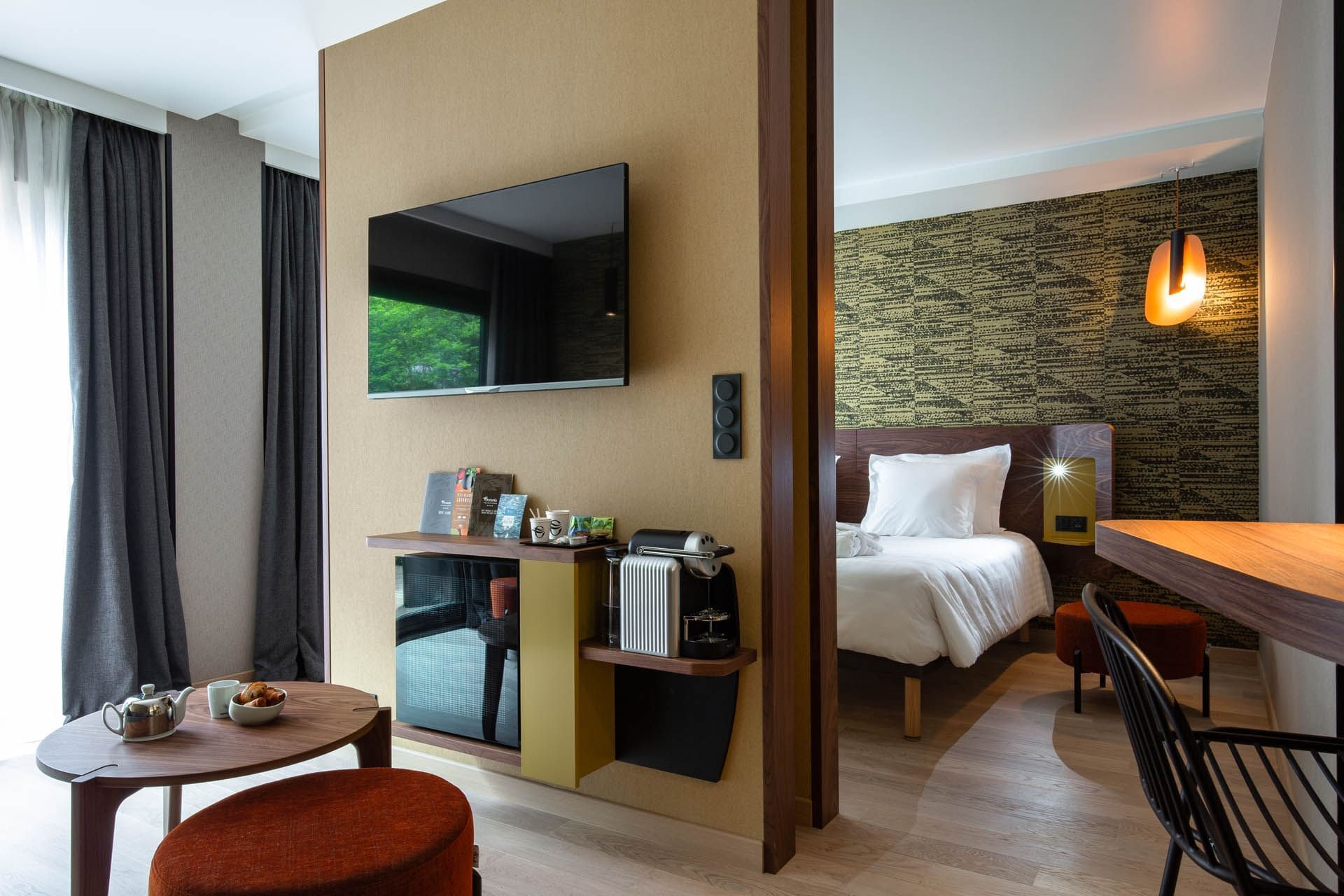 Intérieur de la Suite Terrasse à l'Oceania Paris Porte de Versailles