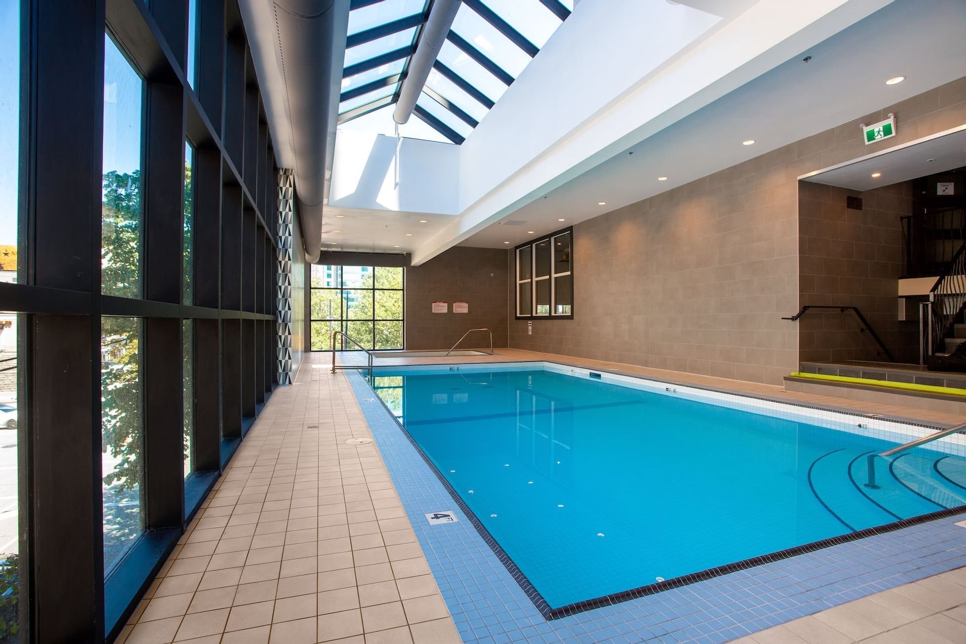 Pet Friendly Hotels Vancouver Sandman Vancouver Downtown Amenities