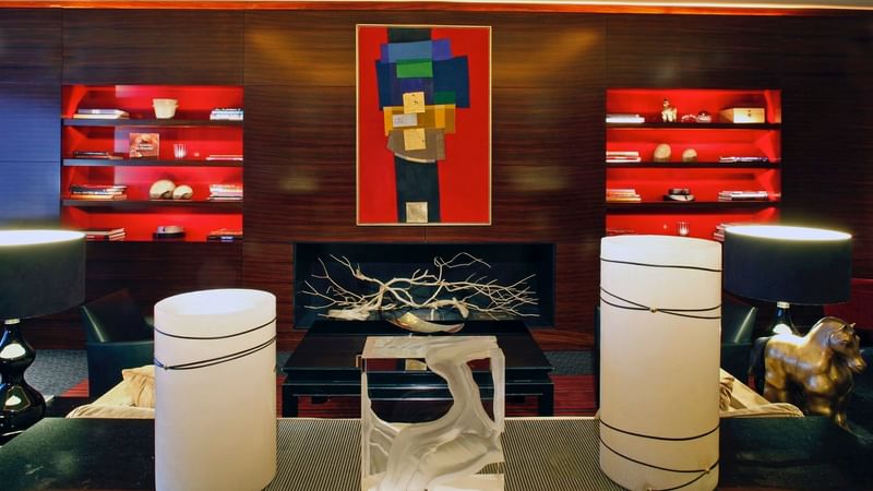Lobby Close-up