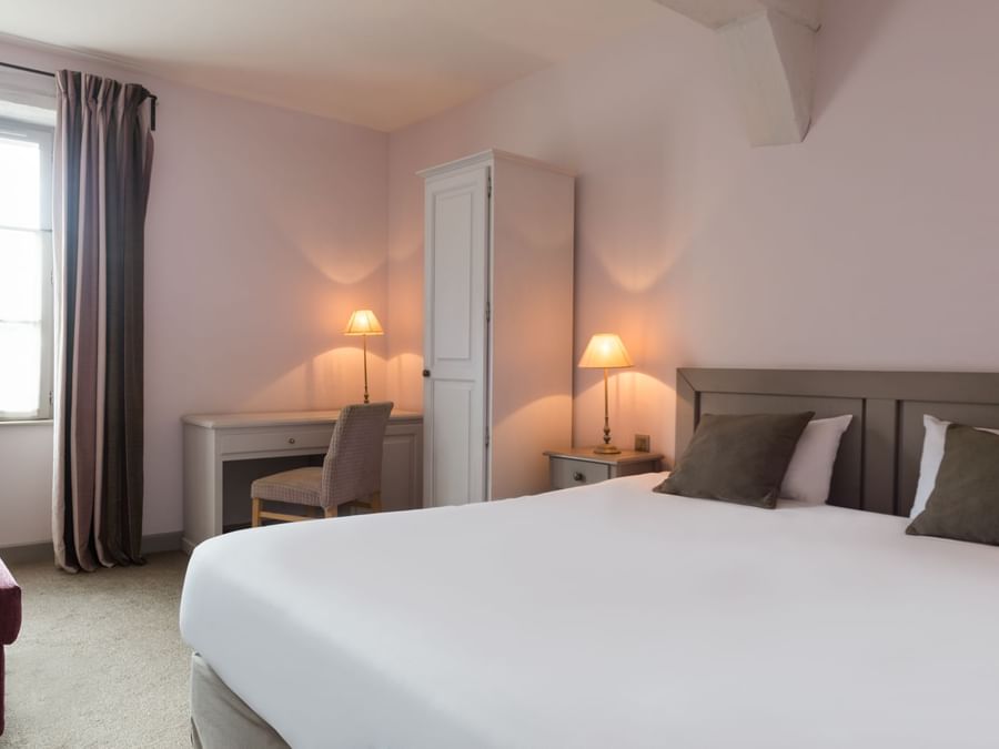 Interior of the Standard room at Hotel Aux Vieux Remparts