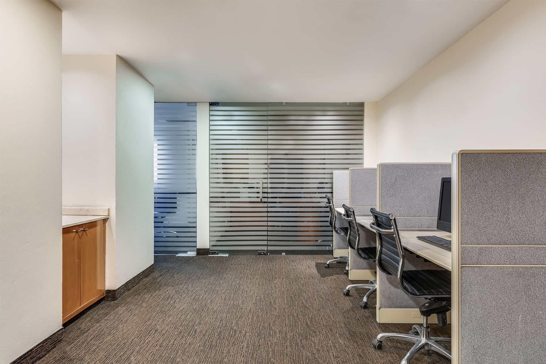 TRABAJA CON COMODIDAD