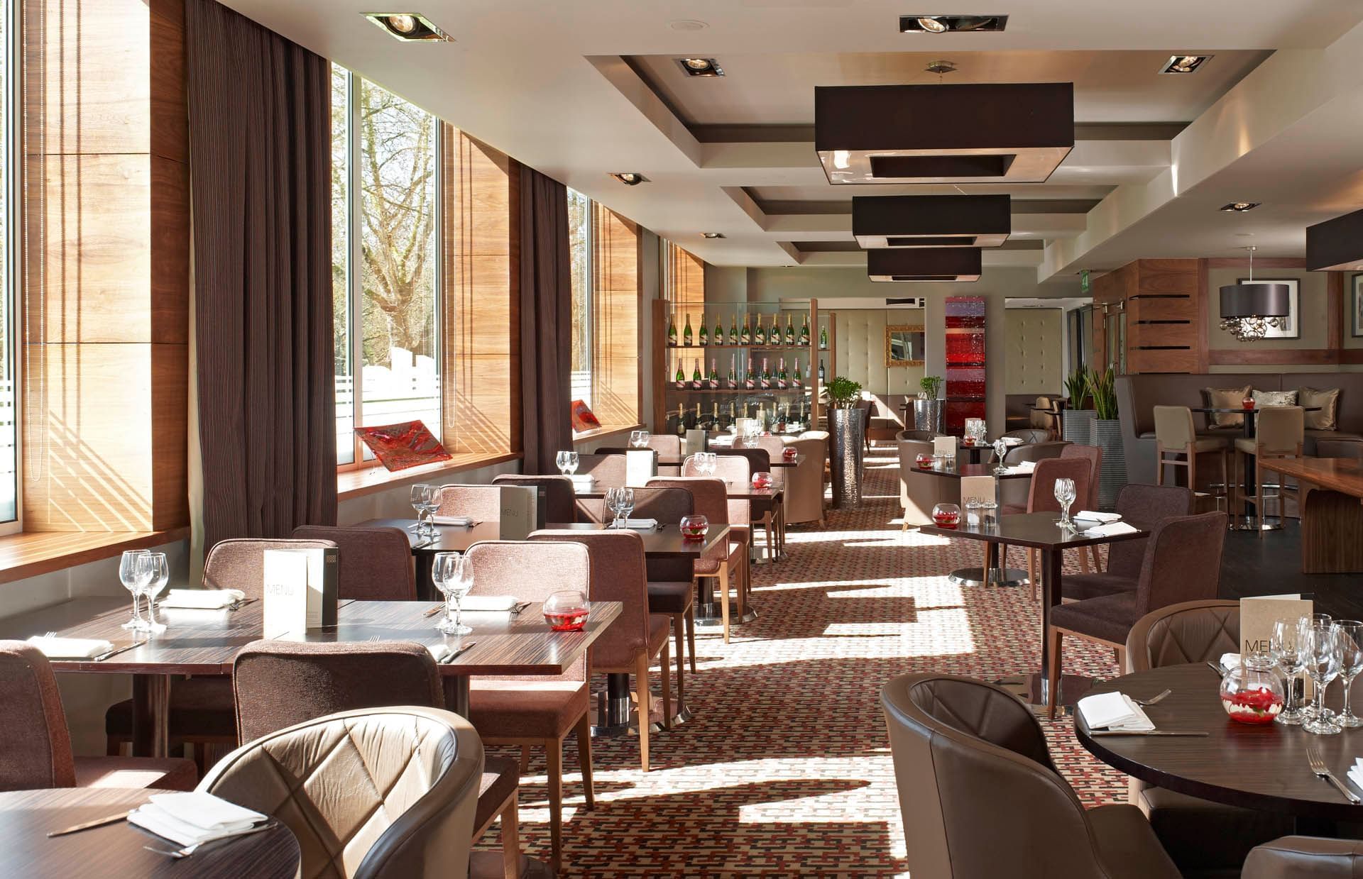 Restaurants & Bars Near Kensington Gardens Hotel Thistle Hotels