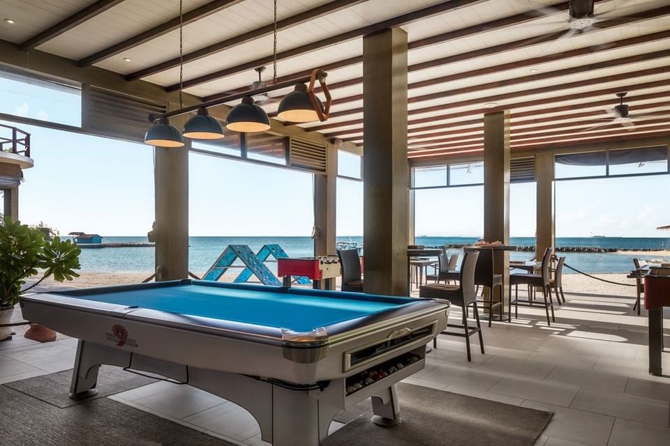 Recreation Club with pool table and ocean view at Grand Park Kodhipparu
